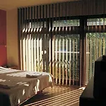 Otel Krasickiego 24