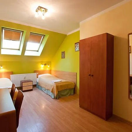 Otel Krasickiego 24 3*