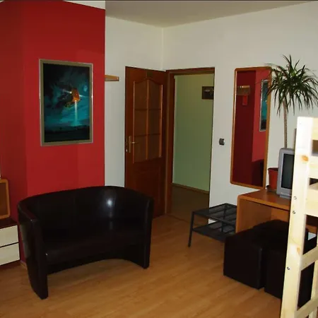 Szálloda Krasickiego 24