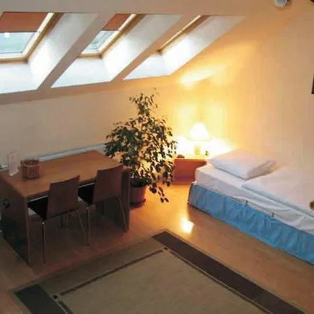 Krasickiego 24 Szálloda Krakkó