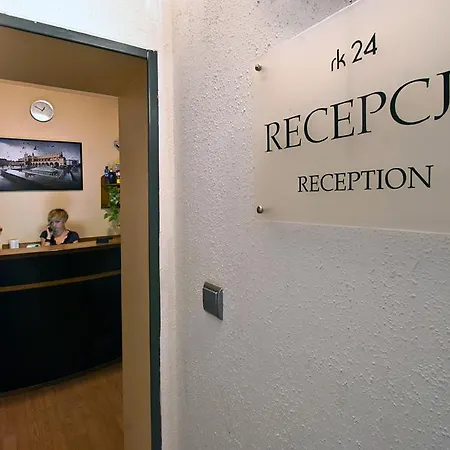 Otel Krasickiego 24